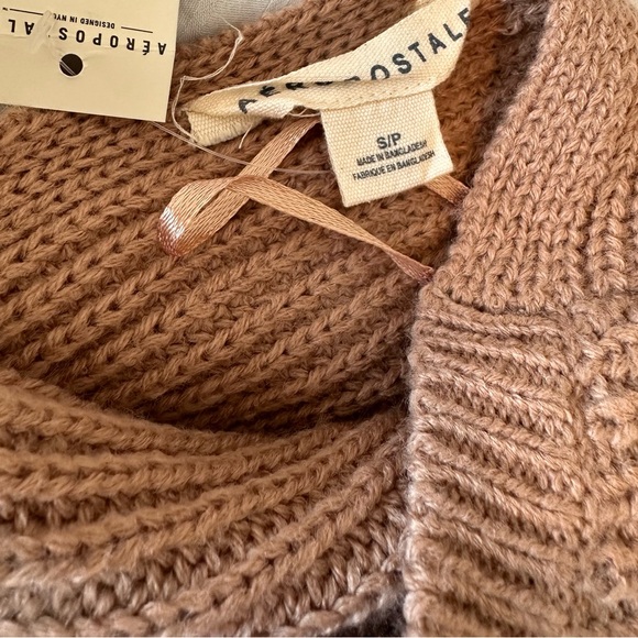 NWT Aeropostale Twist Open Back V Neck Sweater - Picture 3 of 5